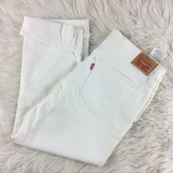 Levi's Stretch Capri NWT - Picture 3 of 5